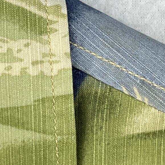 TOMMY BAHAMA Shirt Men L Silk Camp Hawaiian Cocktails Guitar Bartender Camp - Picture 11 of 16